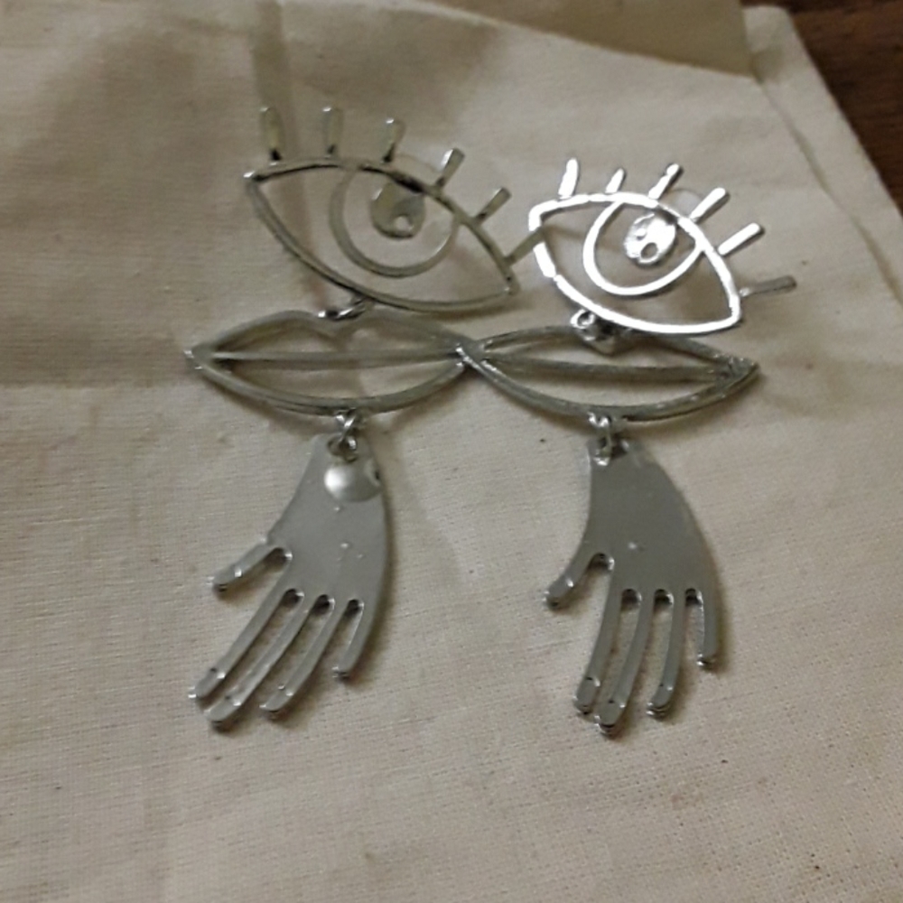 Funky earrings - Picture 3 of 4